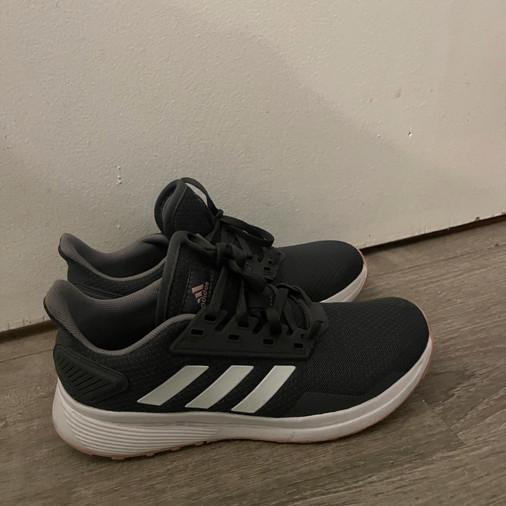 Adidas cloud foam sneakers
